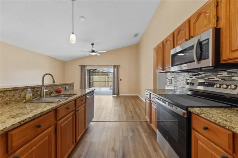 140 Allison Avenue Davenport FL 33897
