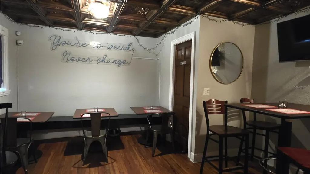 208 W Howry Avenue Deland FL 32720