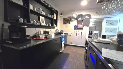 208 W Howry Avenue Deland FL 32720