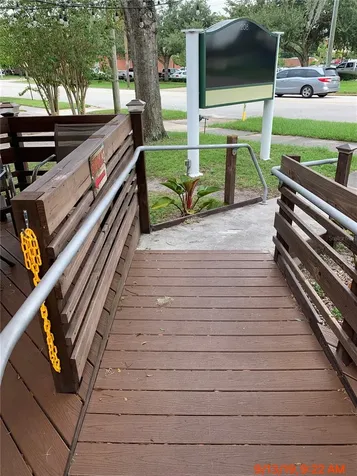 208 W Howry Avenue Deland FL 32720