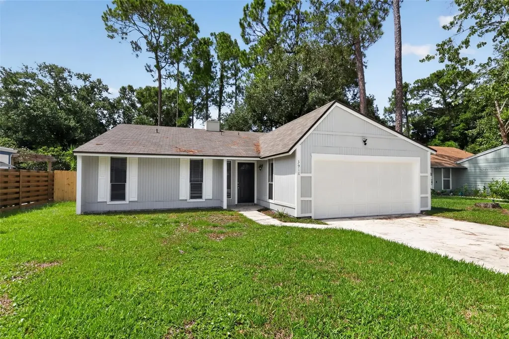 3918 Pine Breeze Road S Jacksonville FL 32257