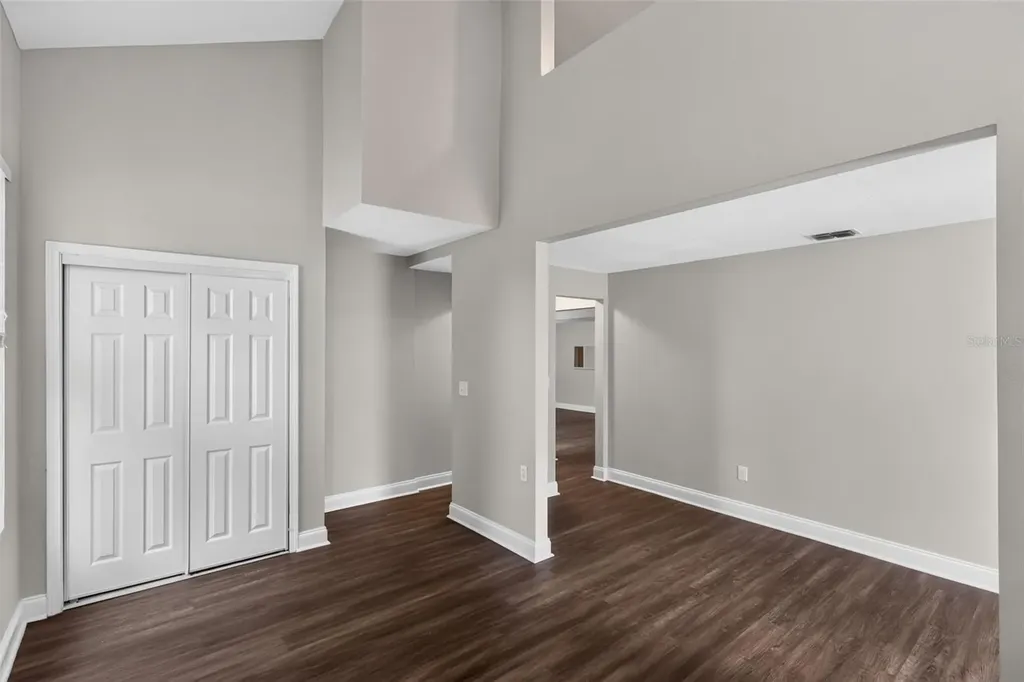 3918 Pine Breeze Road S Jacksonville FL 32257