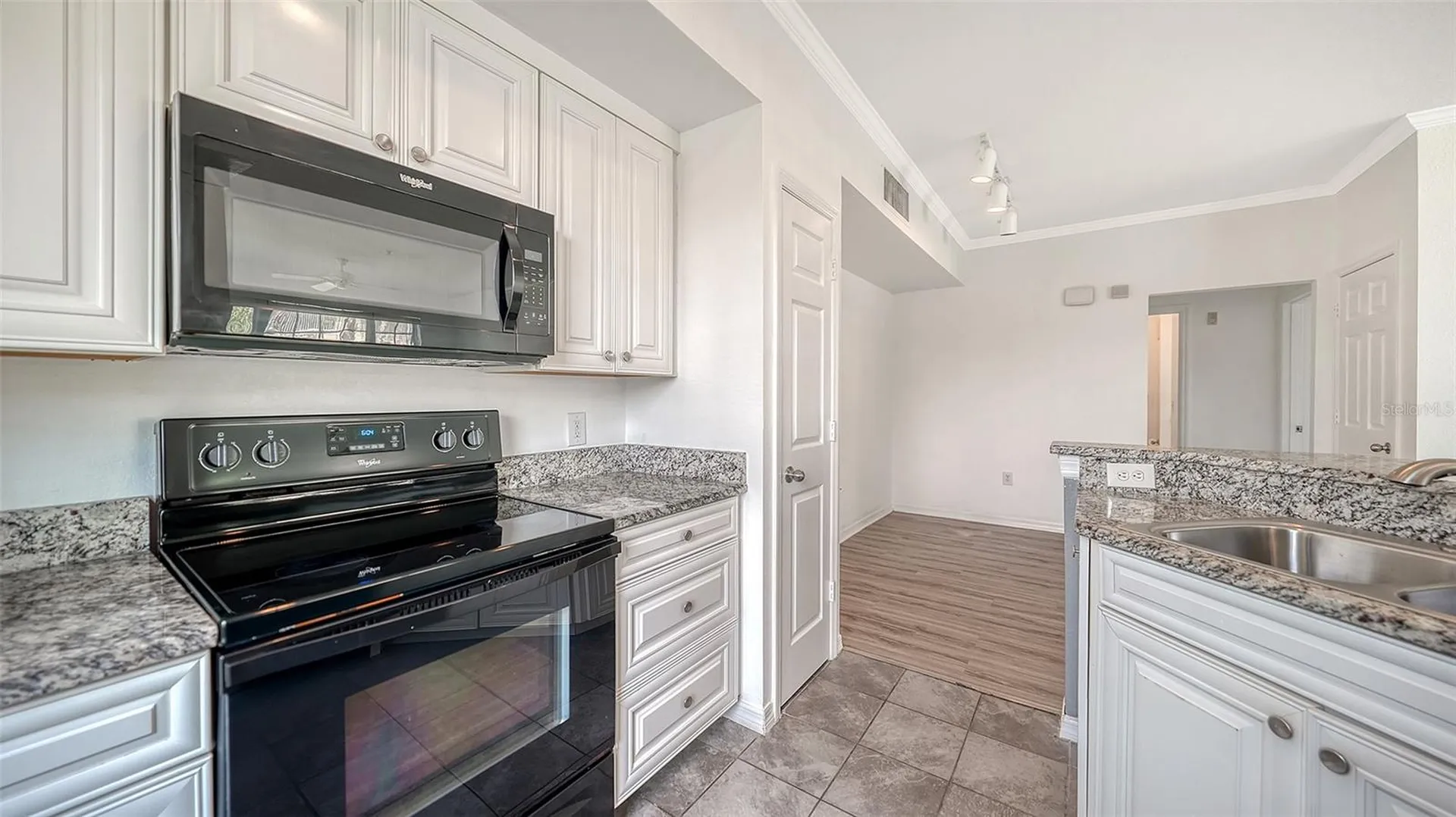 5501 Rosehill Road Sarasota FL 34233