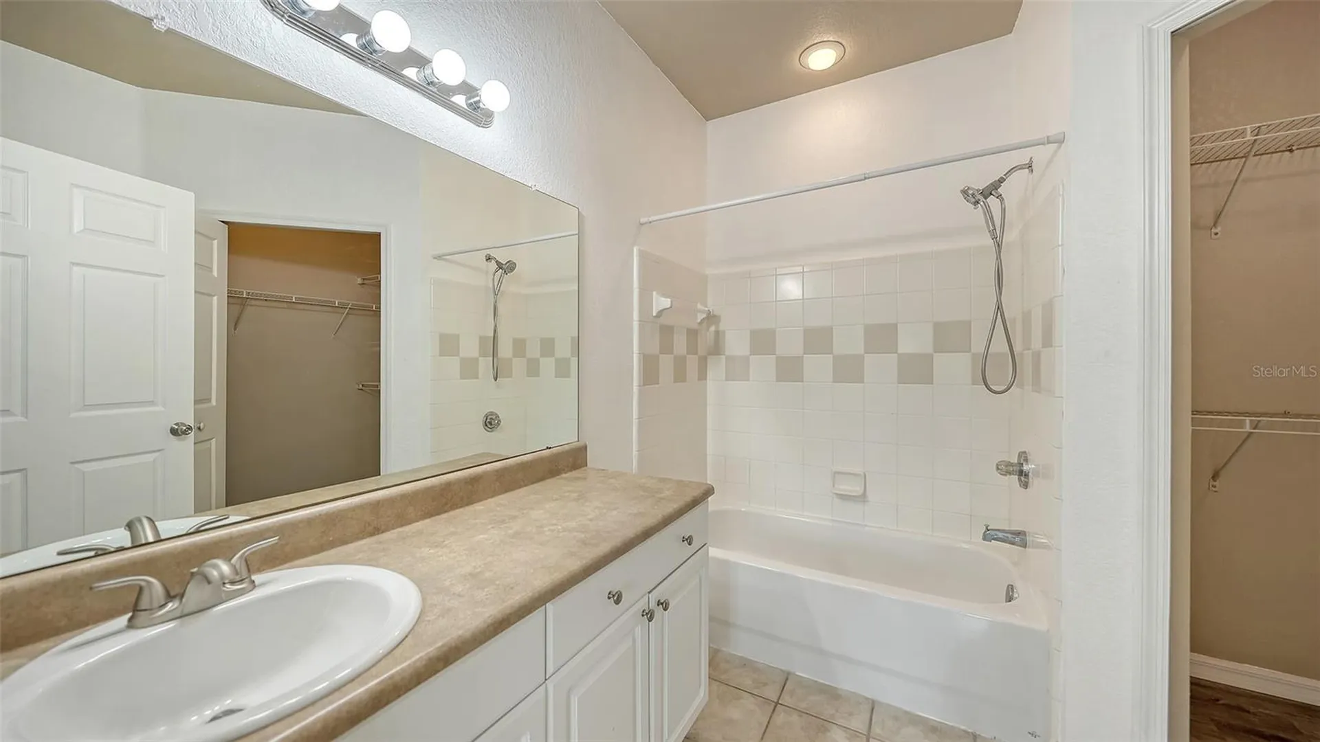 5501 Rosehill Road Sarasota FL 34233