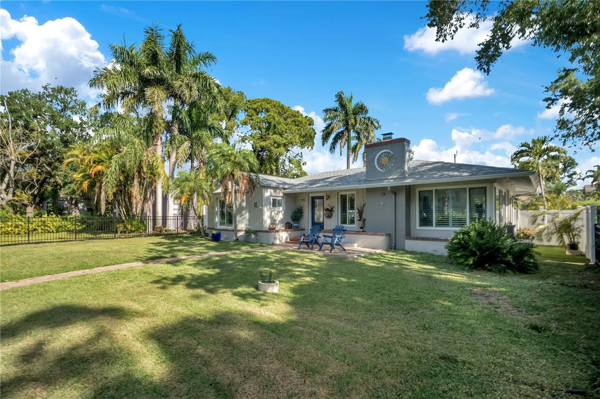 145 27th Avenue N St Petersburg FL 33704
