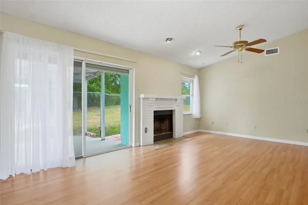 2246 W Firwood Drive Deltona FL 32725