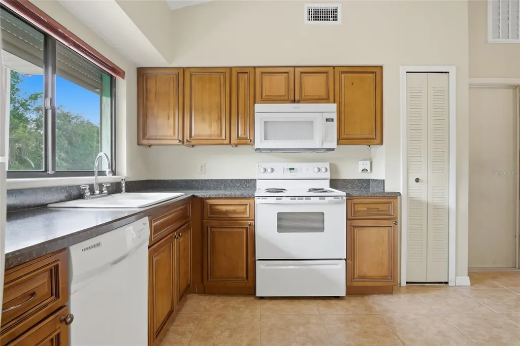 2246 W Firwood Drive Deltona FL 32725