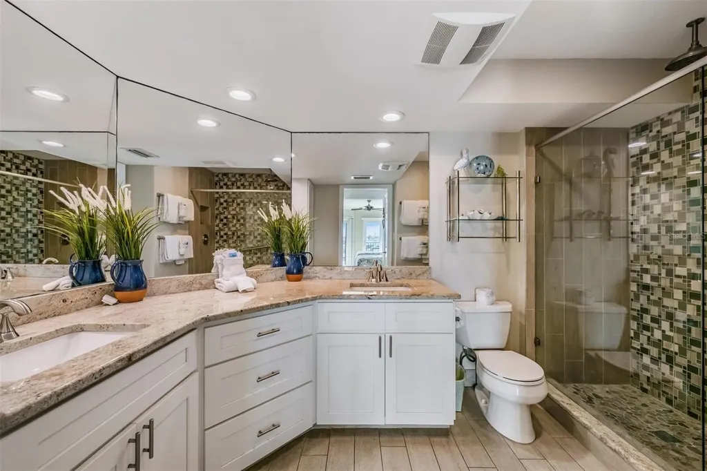 7435 Bayshore Drive Treasure Island FL 33706