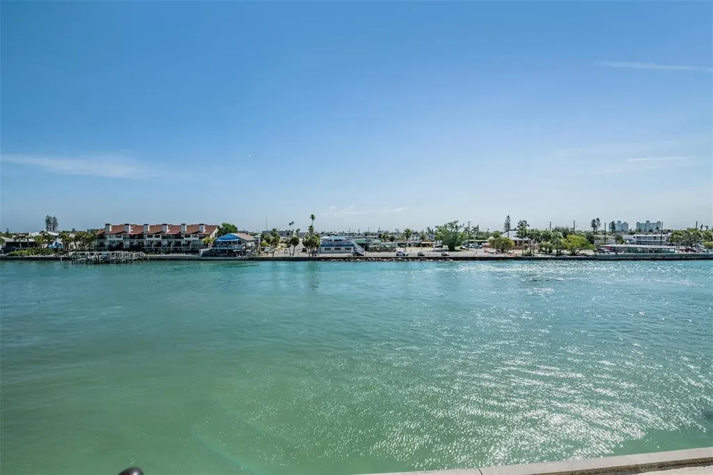 7435 Bayshore Drive Treasure Island FL 33706