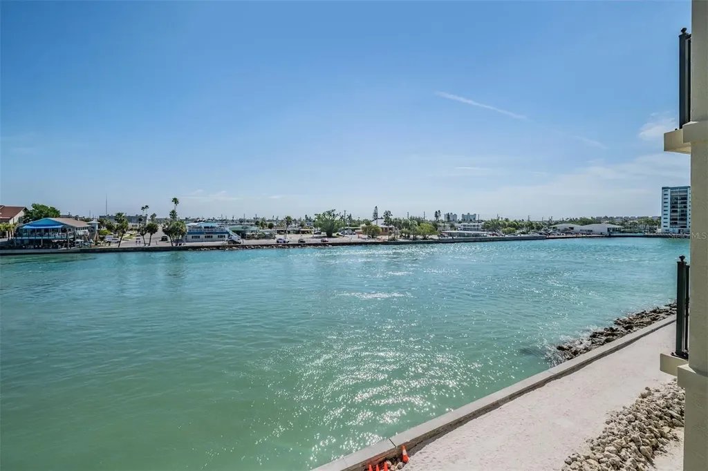 7435 Bayshore Drive Treasure Island FL 33706