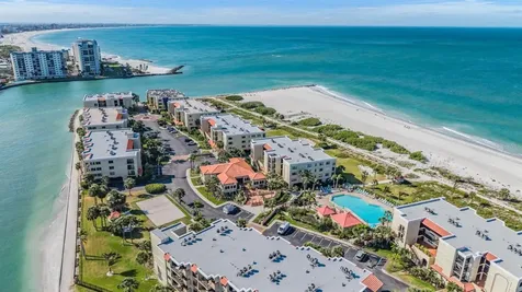 7435 Bayshore Drive Treasure Island FL 33706