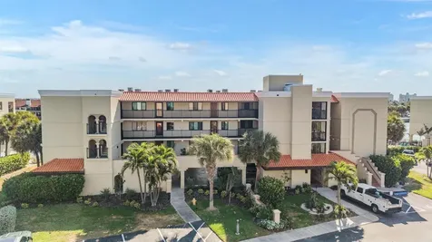 7435 Bayshore Drive Treasure Island FL 33706
