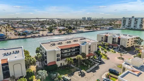 7435 Bayshore Drive Treasure Island FL 33706