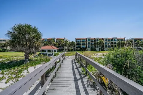 7435 Bayshore Drive Treasure Island FL 33706