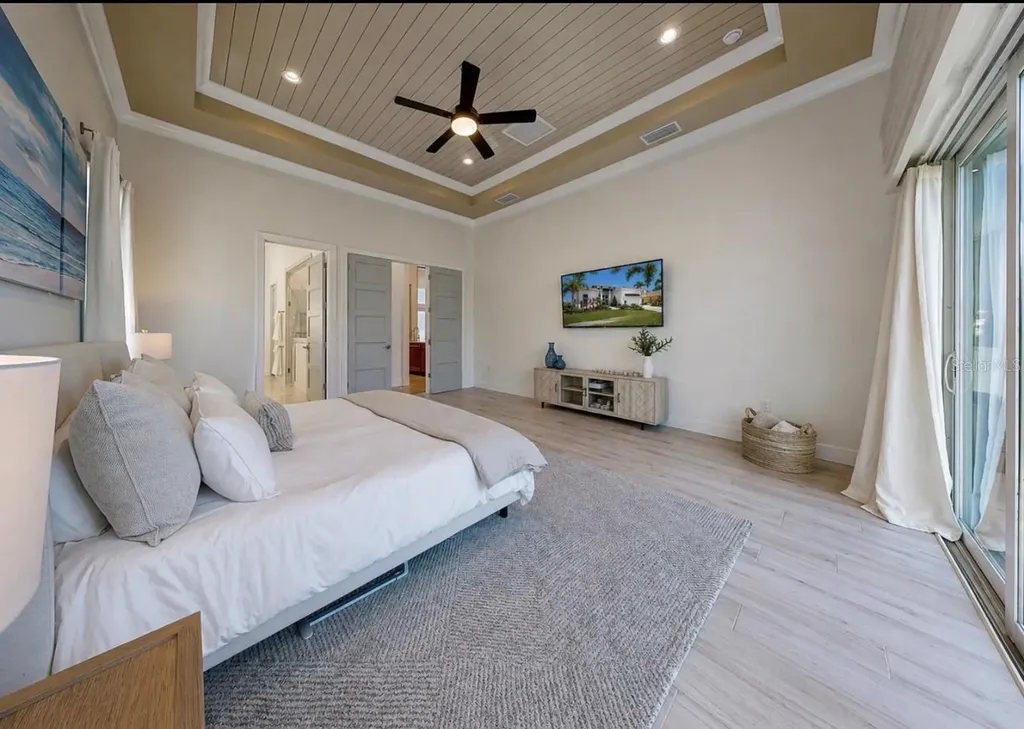 5605 Seagrass Place Apollo Beach FL 33572