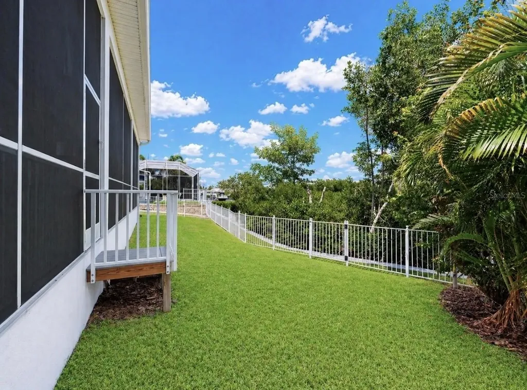5605 Seagrass Place Apollo Beach FL 33572