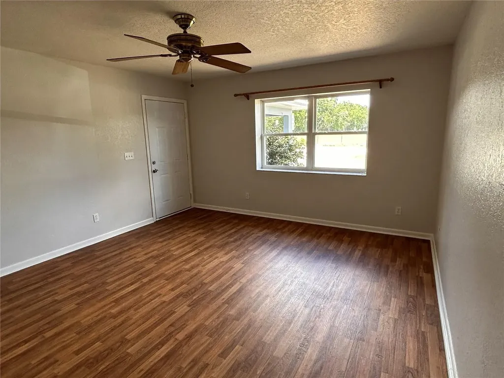 911 NW 4th Avenue Chiefland FL 32626
