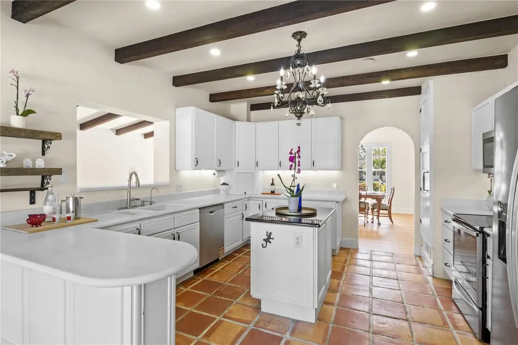 7810 Senrab Drive Bradenton FL 34209