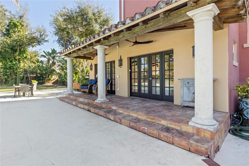7810 Senrab Drive Bradenton FL 34209