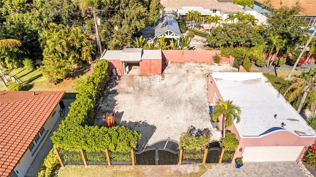 7810 Senrab Drive Bradenton FL 34209