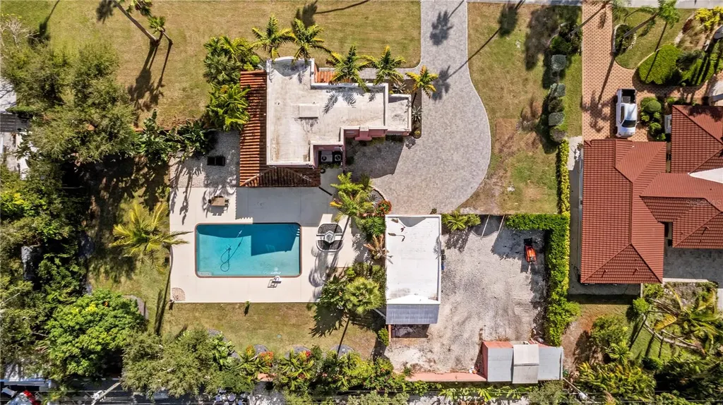 7810 Senrab Drive Bradenton FL 34209