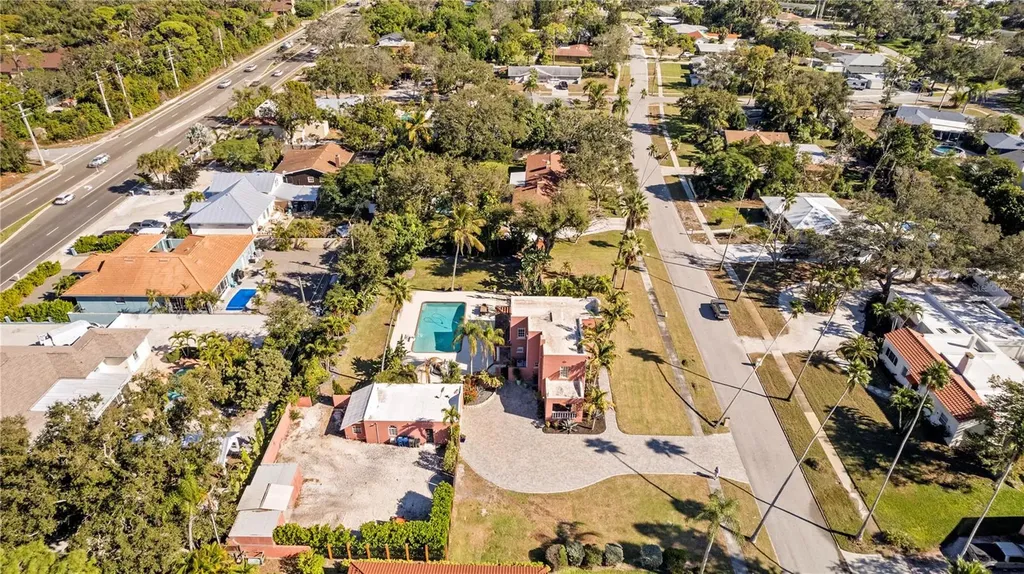 7810 Senrab Drive Bradenton FL 34209