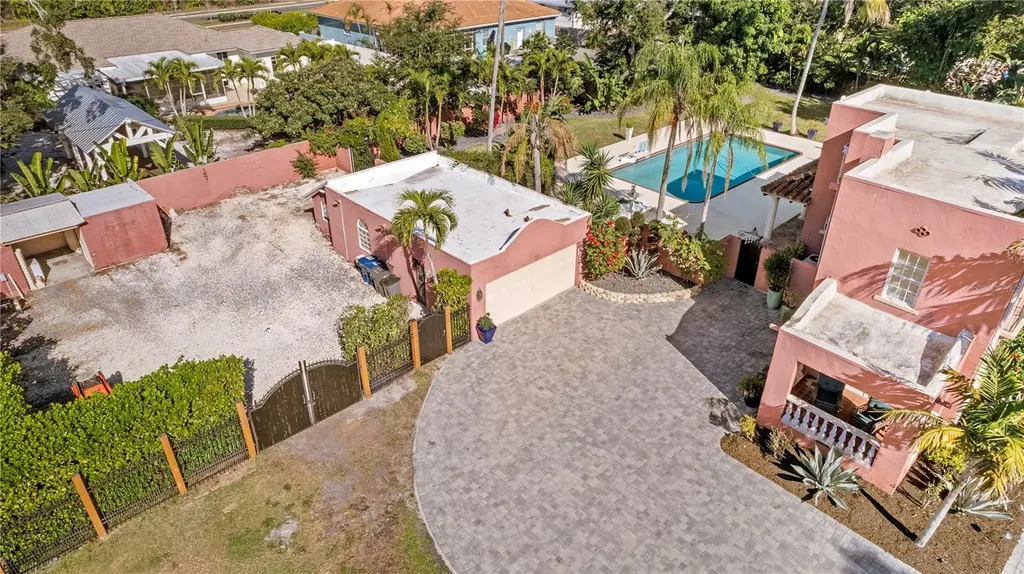 7810 Senrab Drive Bradenton FL 34209