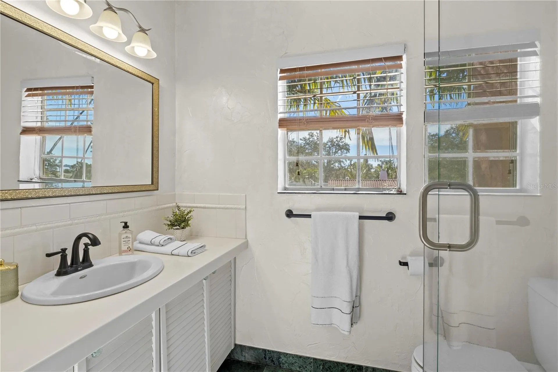7810 Senrab Drive Bradenton FL 34209