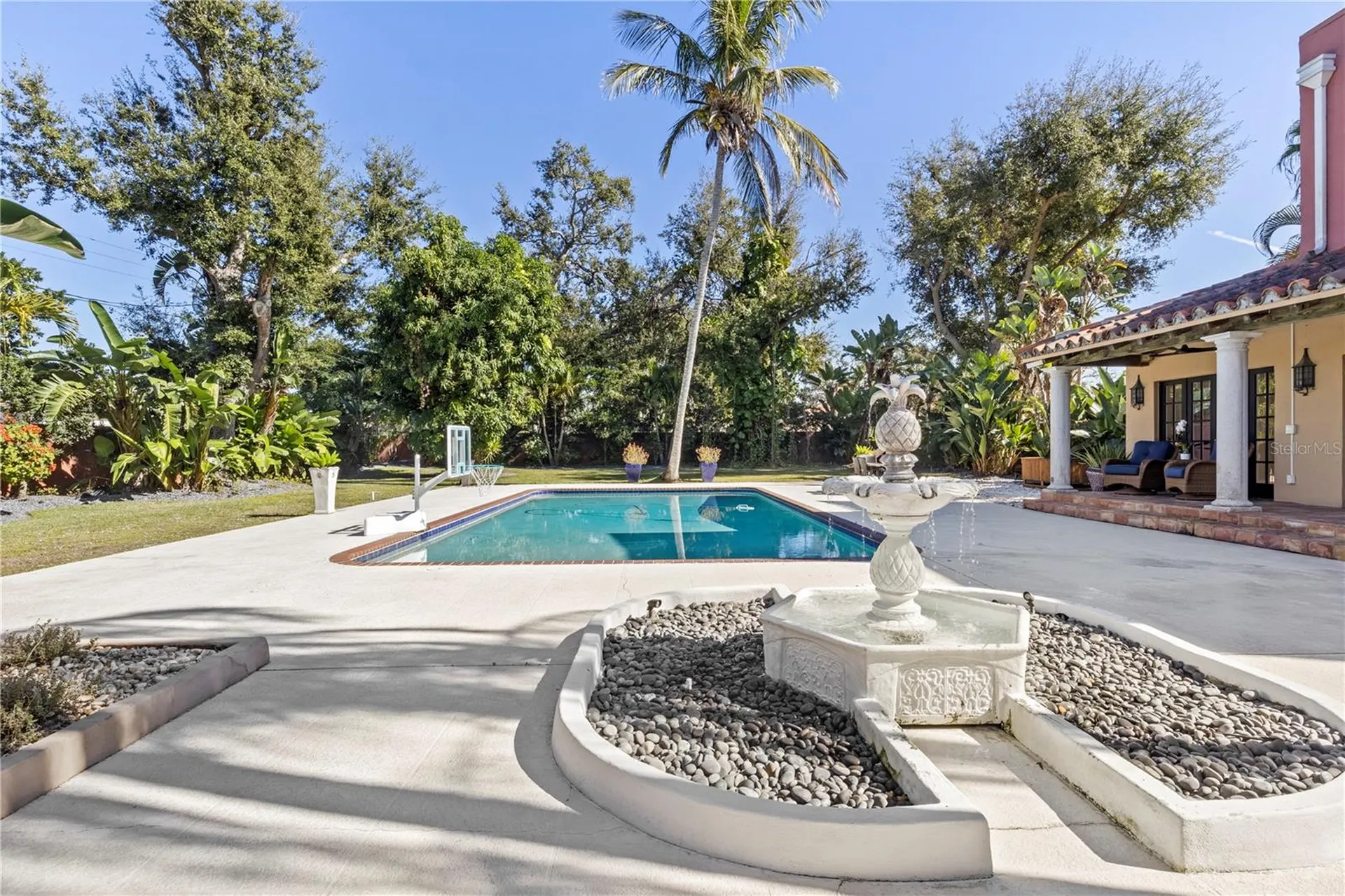 7810 Senrab Drive Bradenton FL 34209