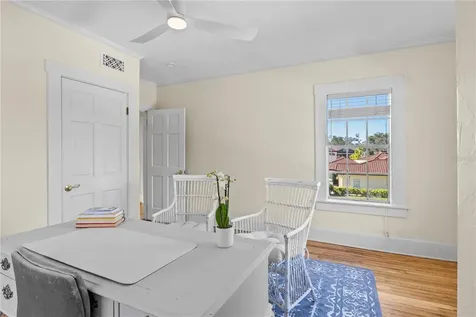 7810 Senrab Drive Bradenton FL 34209
