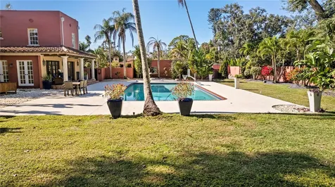 7810 Senrab Drive Bradenton FL 34209