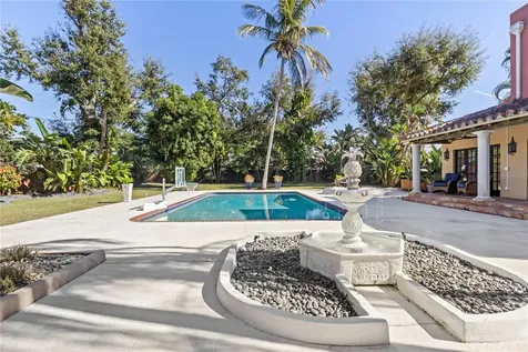 7810 Senrab Drive Bradenton FL 34209