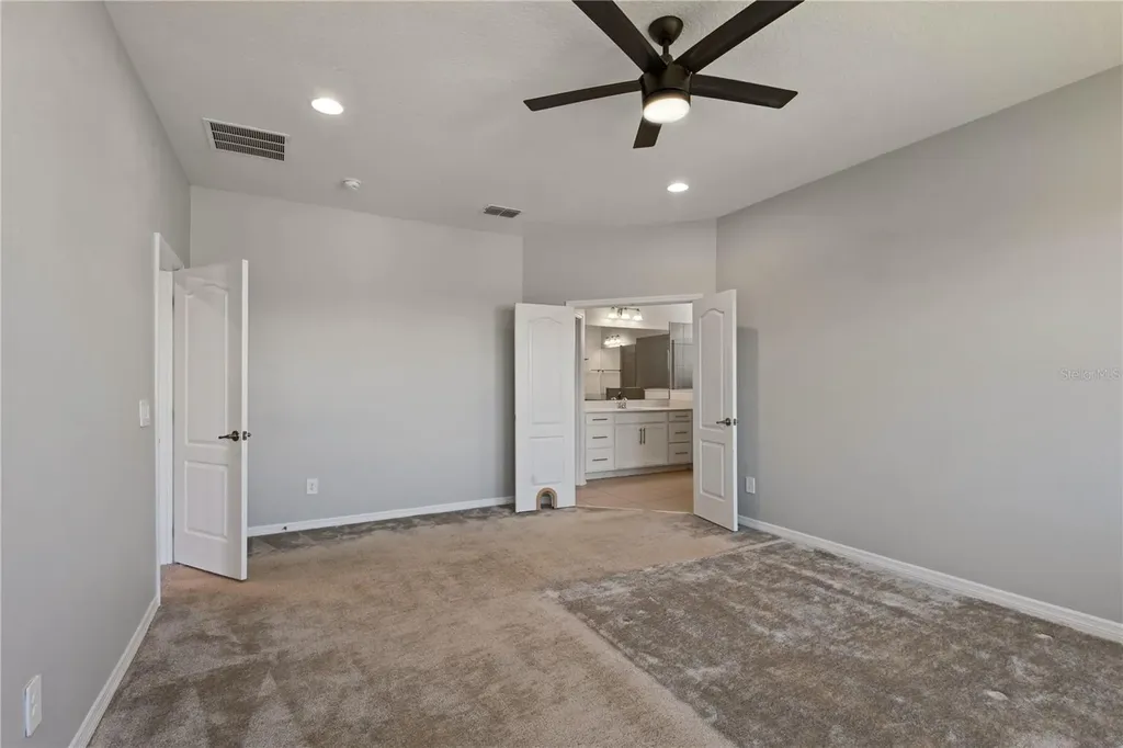 2017 Boss Hewett Street Oakland FL 34787