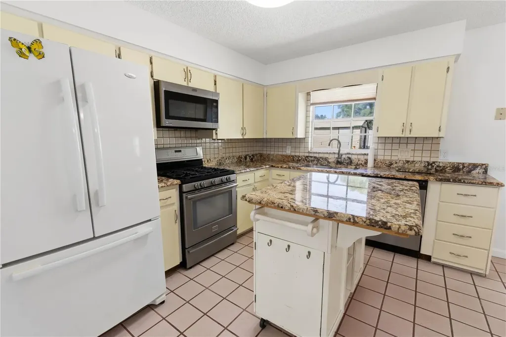 644 E Central Avenue Eagle Lake FL 33839