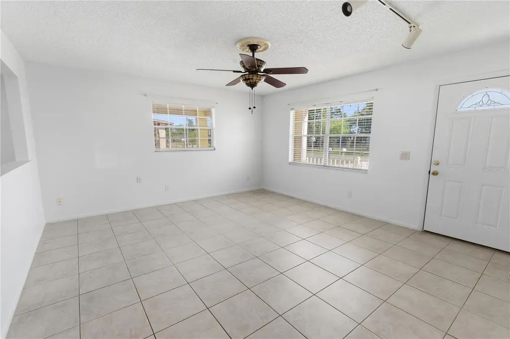 644 E Central Avenue Eagle Lake FL 33839