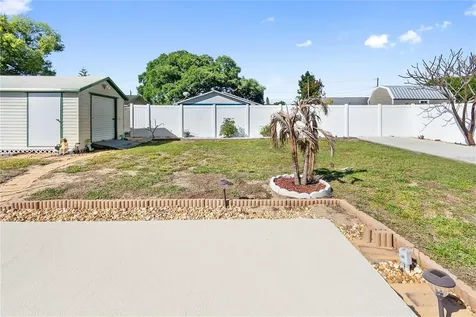 644 E Central Avenue Eagle Lake FL 33839