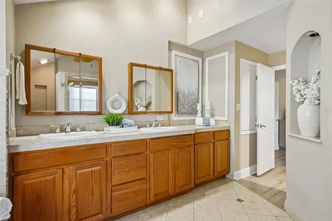 8315 Terracewood Circle Tampa FL 33615
