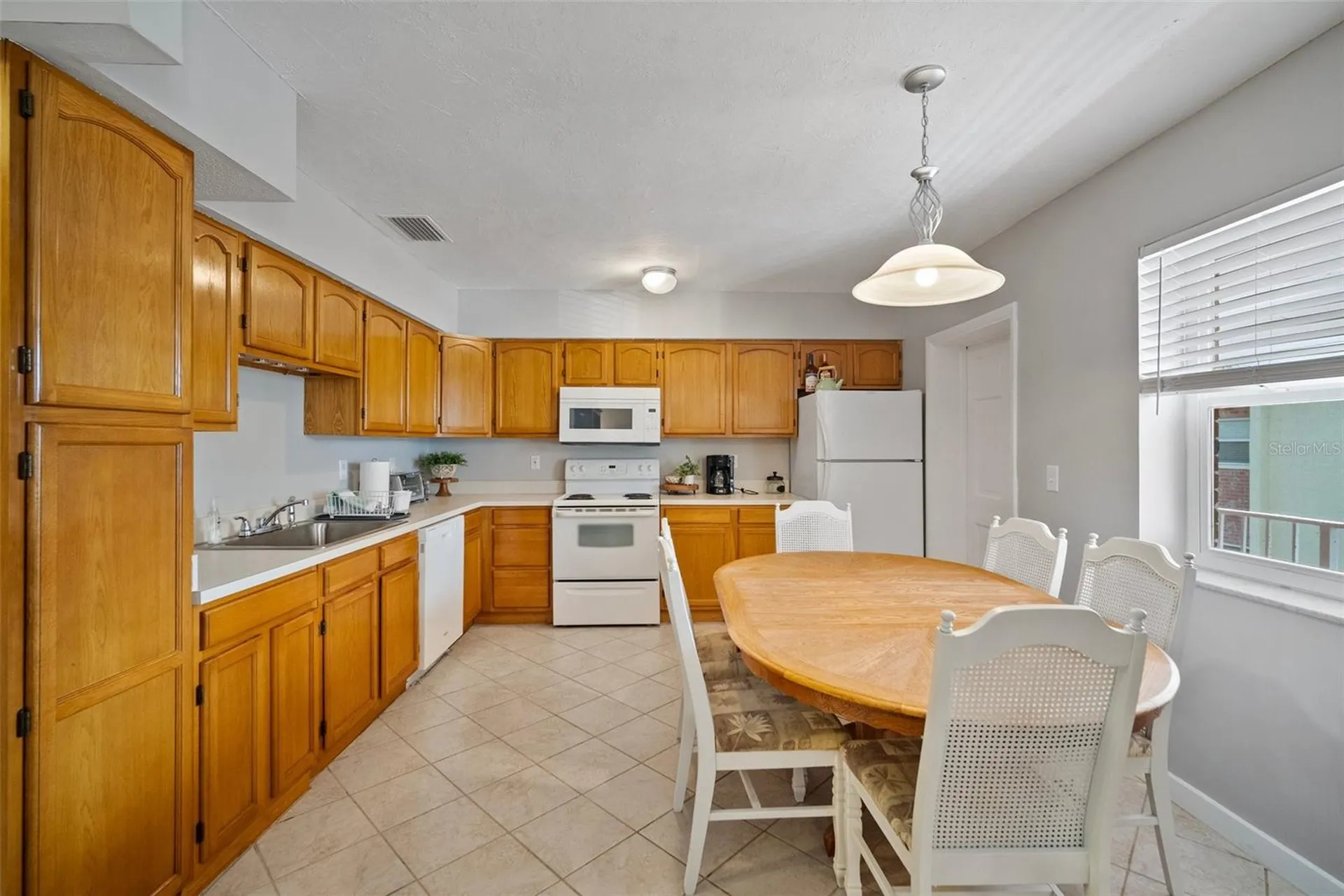 380 Base Avenue E Venice FL 34285