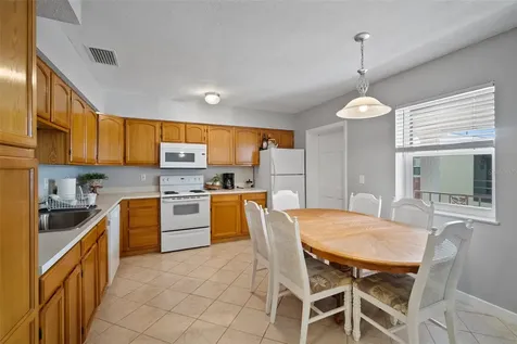 380 Base Avenue E Venice FL 34285