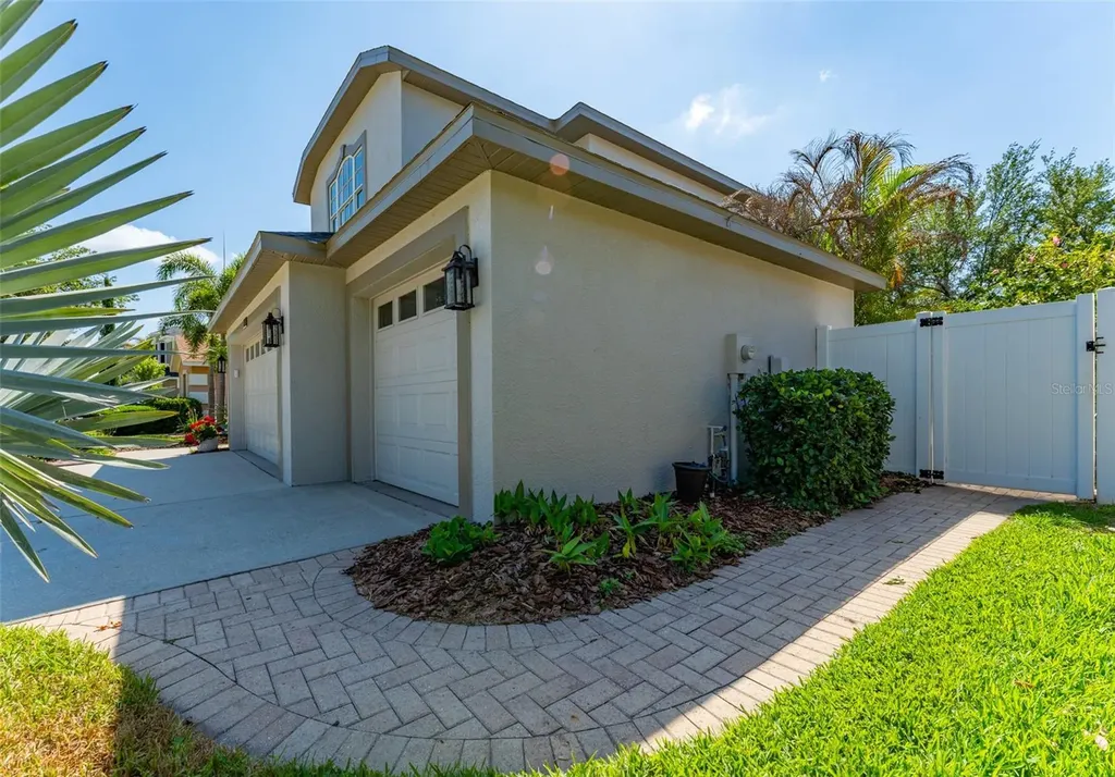 9060 Pinebreeze Drive Riverview FL 33578