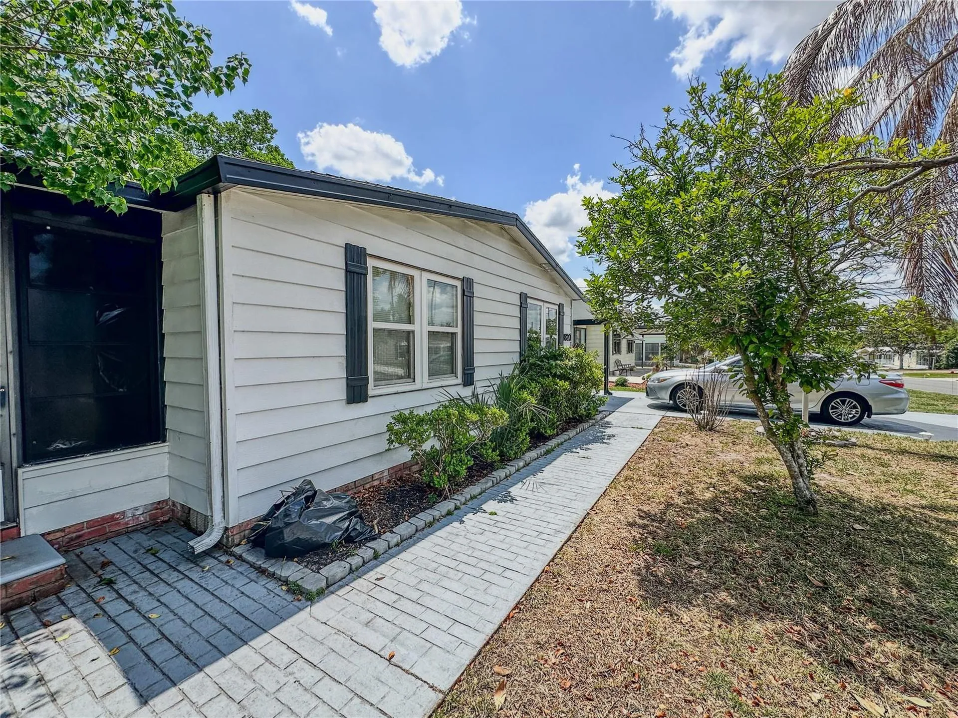 1820 W Schwartz Boulevard Lady Lake FL 32159