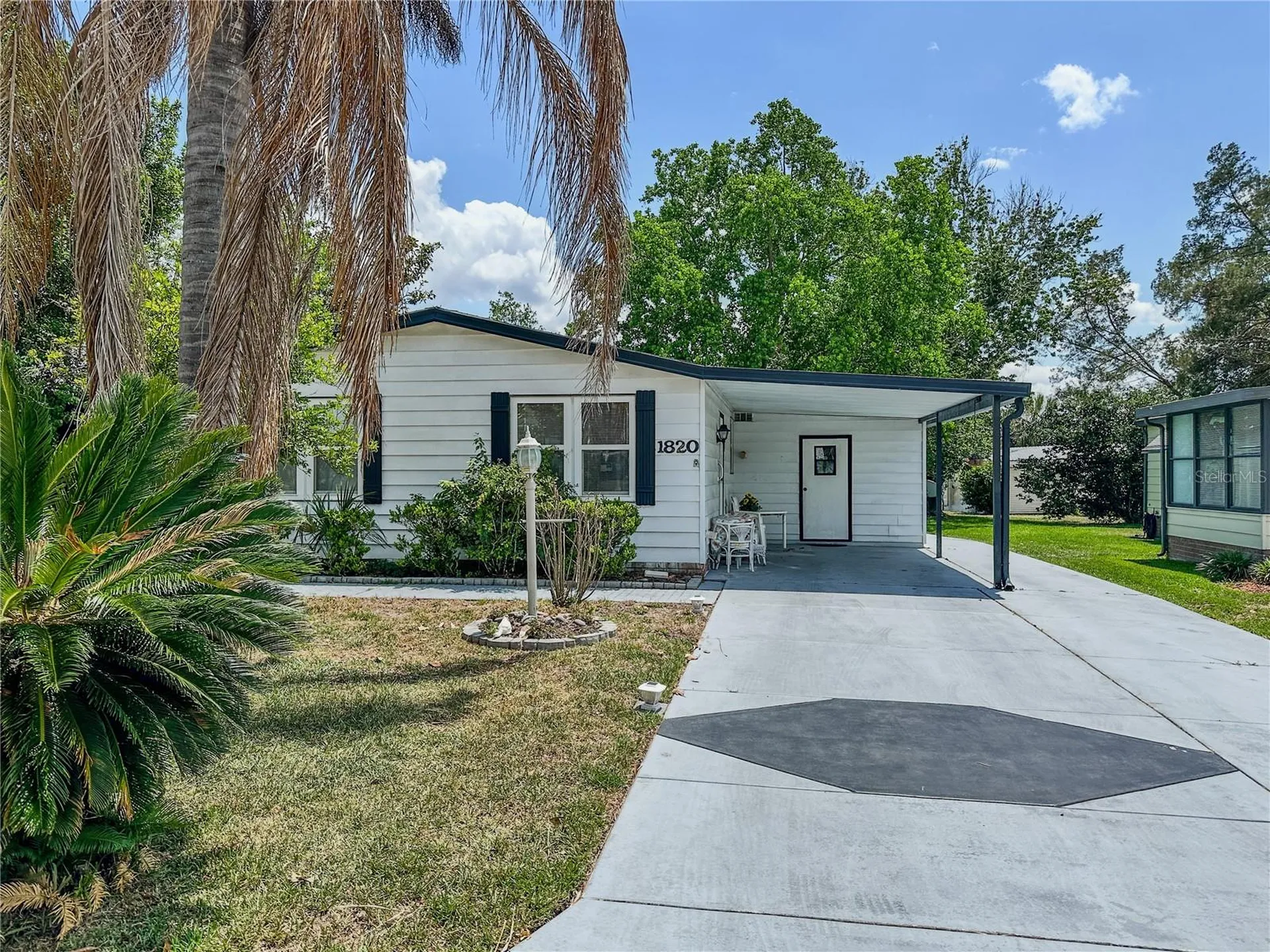 1820 W Schwartz Boulevard Lady Lake FL 32159