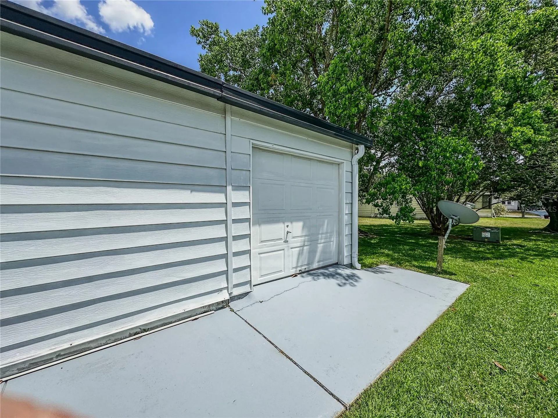 1820 W Schwartz Boulevard Lady Lake FL 32159