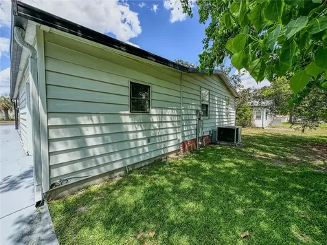 1820 W Schwartz Boulevard Lady Lake FL 32159