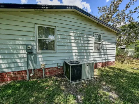 1820 W Schwartz Boulevard Lady Lake FL 32159
