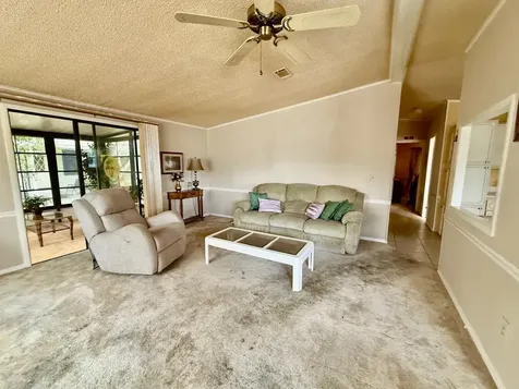 1820 W Schwartz Boulevard Lady Lake FL 32159