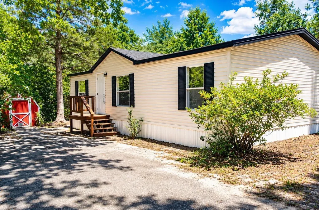 1809 NE 162nd Street Citra FL 32113