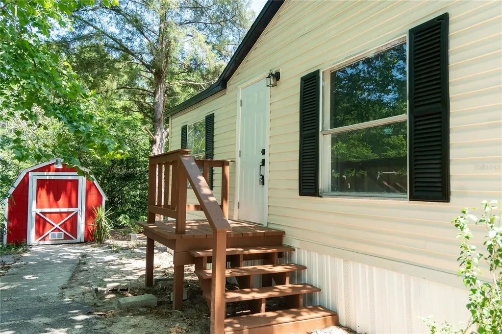 1809 NE 162nd Street Citra FL 32113