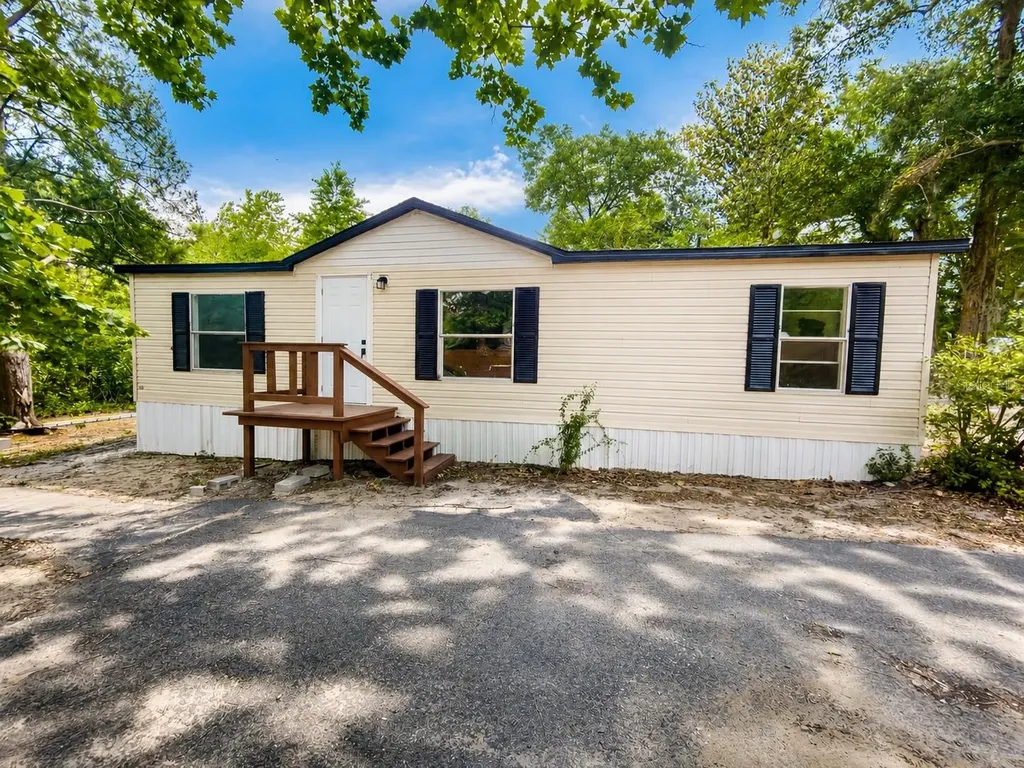 1809 NE 162nd Street Citra FL 32113