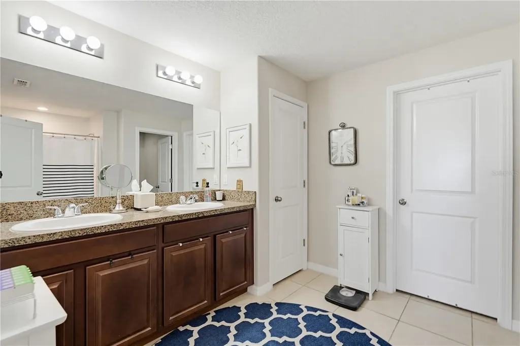 2202 4th Street SW Ruskin FL 33570